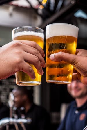 Pub & Bar